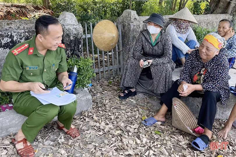 Hiệu quả thiết thực từ “Ngày cuối tuần làm công an xã”