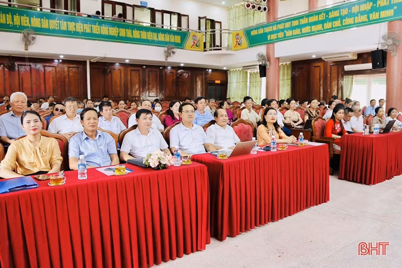 Tăng cường chăm lo, đào tạo nghề cho người mù, người khuyết tật