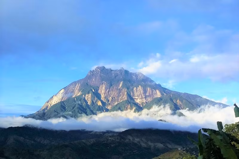 7 đỉnh núi đáng chinh phục trên thế giới