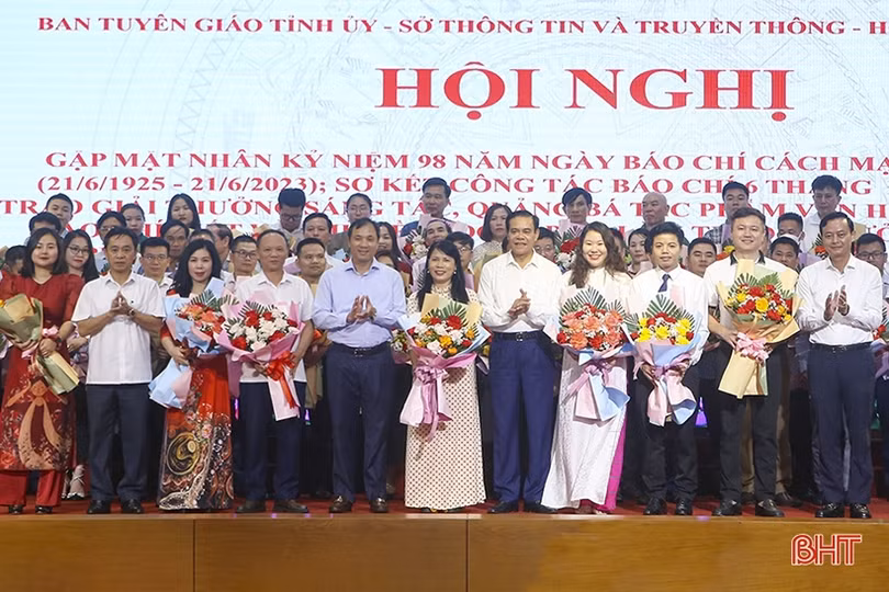 “Mùa vàng” của báo chí Hà Tĩnh