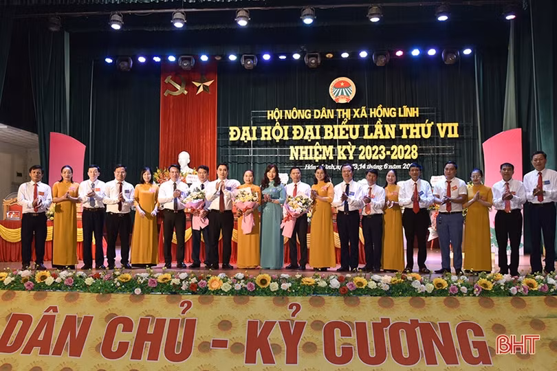 Bà Lê Thị Thu Hiền tái cử Chủ tịch Hội Nông dân TX Hồng Lĩnh