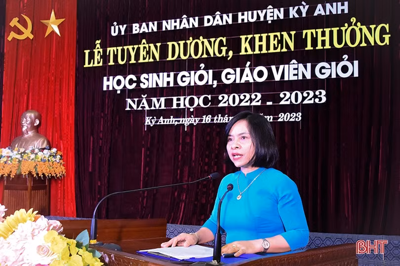 Huyện Kỳ Anh tuyên dương 156 học sinh giỏi
