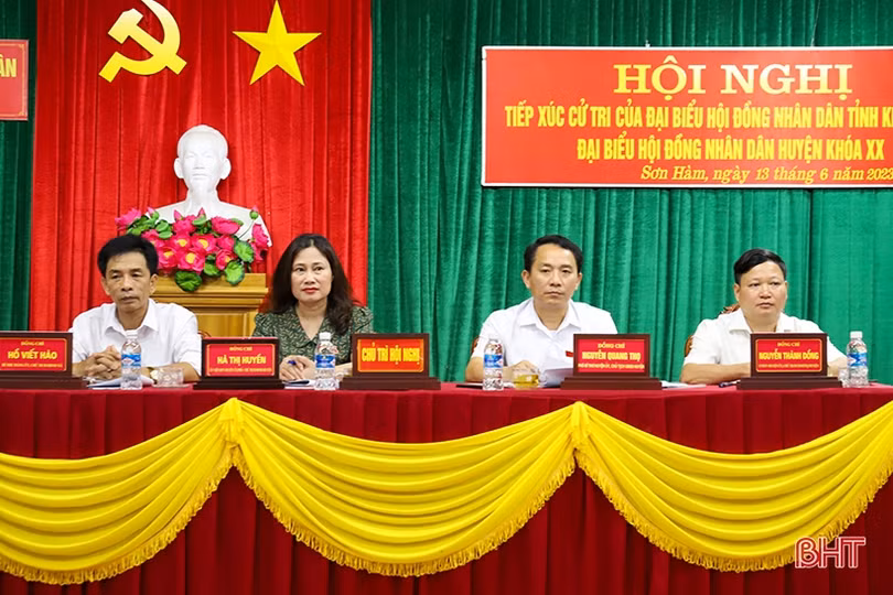 Cử tri Hương Sơn, TX Kỳ Anh kiến nghị giải quyết các vấn đề tồn đọng tại địa phương
