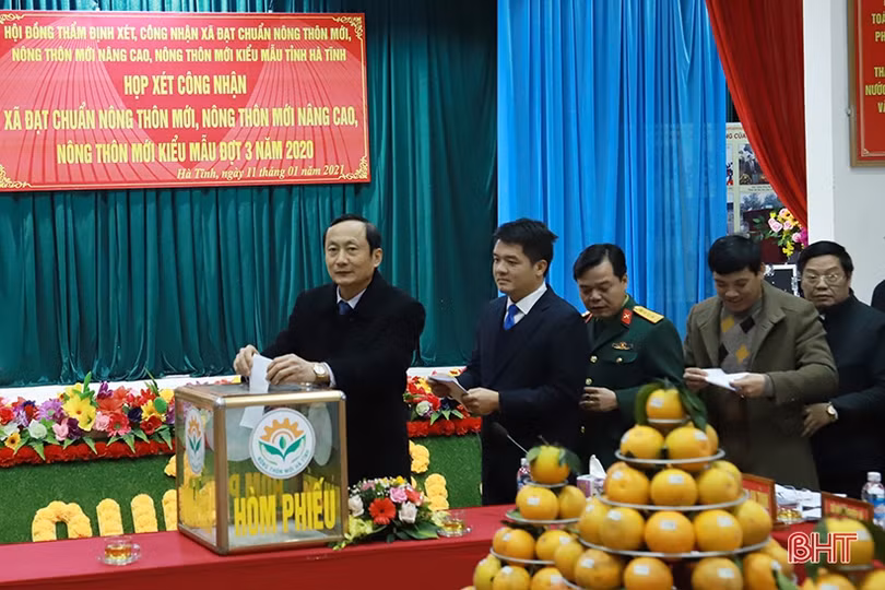 Hà Tĩnh có 2 xã đạt chuẩn nông thôn mới kiểu mẫu
