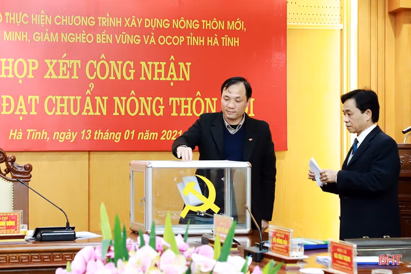 Vũ Quang là huyện miền núi biên giới đầu tiên cả nước hoàn thành các tiêu chí nông thôn mới