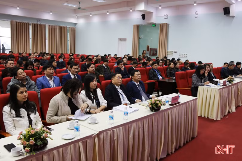 Hà Tĩnh thi nâng ngạch cho 167 công chức đủ điều kiện, tiêu chuẩn