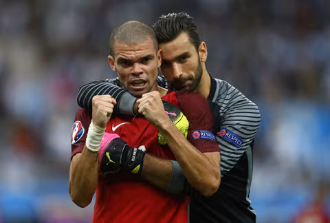 nhung hinh anh dang nho ve tran chung ket euro 2016