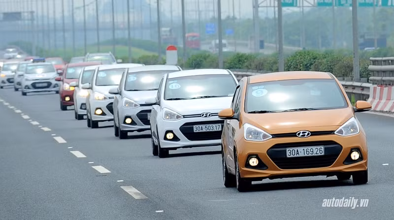 xe ban chay hyundai grand i10 sap duoc lap rap trong nuoc