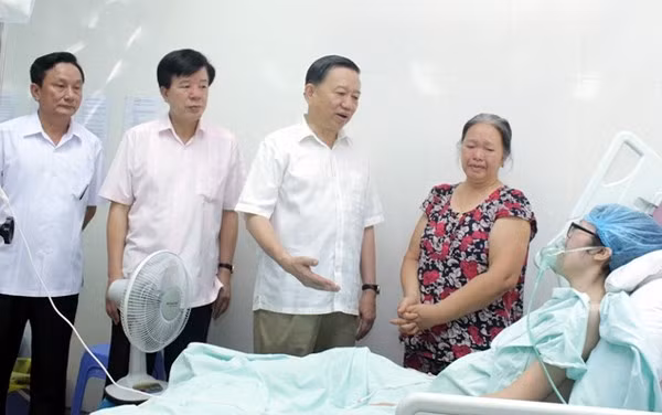 bo truong to lam dong vien nu chien si tu choi tri ung thu de cuu con