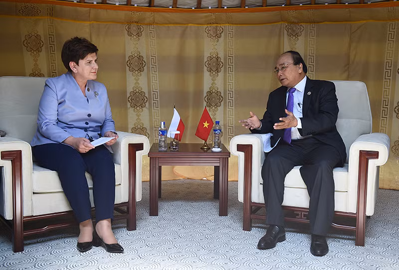 thu tuong nguyen xuan phuc tiep xuc song phuong ben le asem 11
