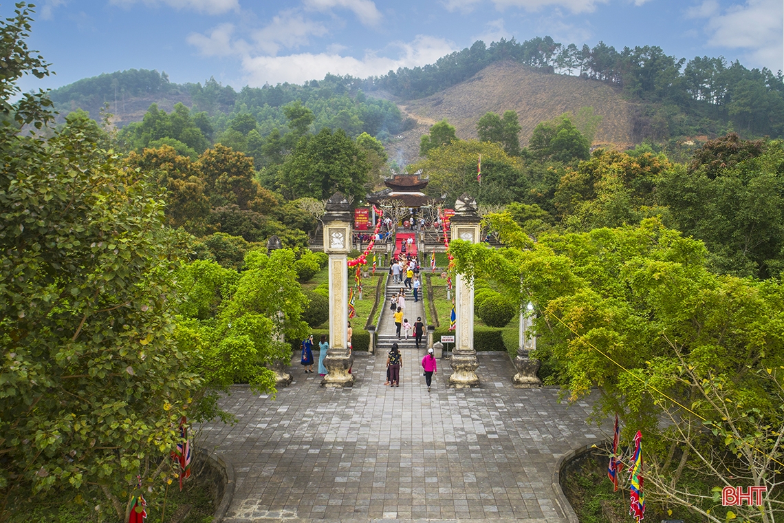 Du xuân qua miền di sản núi Hồng, sông La