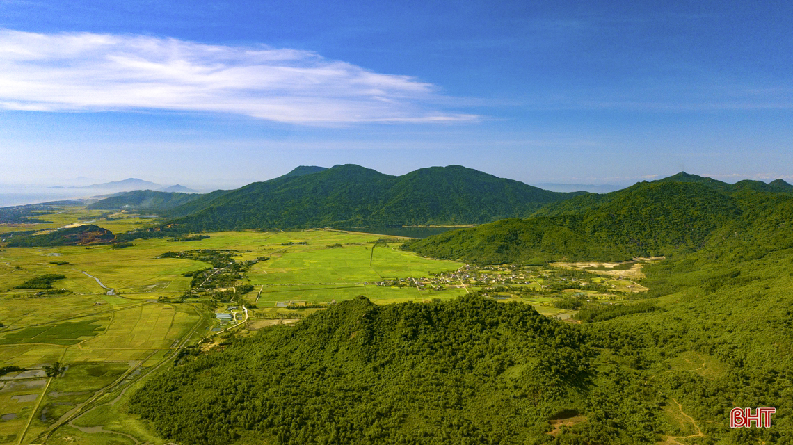 Du xuân qua miền di sản núi Hồng, sông La