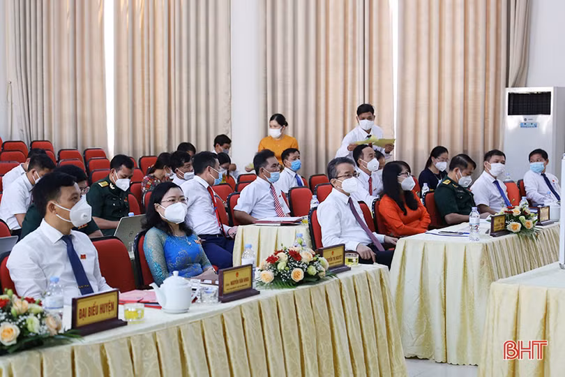 Ông Nguyễn Văn Thắng tái cử chức vụ Chủ tịch HĐND huyện Thạch Hà
