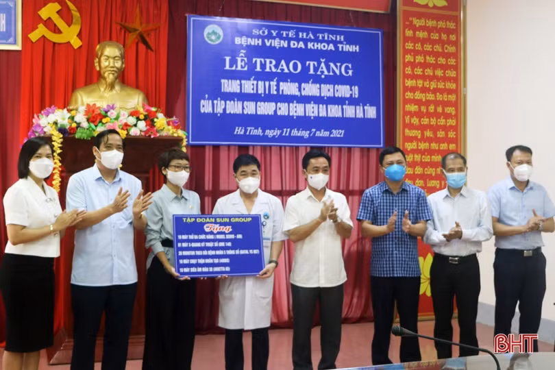 Sun Group trao tặng thiết bị y tế trị giá hơn 31 tỷ đồng cho Bệnh viện Đa khoa tỉnh Hà Tĩnh