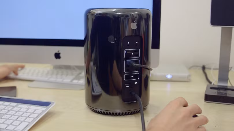 Loạt sản phẩm đắt đỏ của Apple