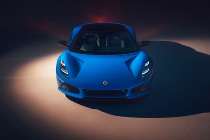 Vén màn bí mật mẫu ôtô Lotus Emira 2022 sắp ra mắt