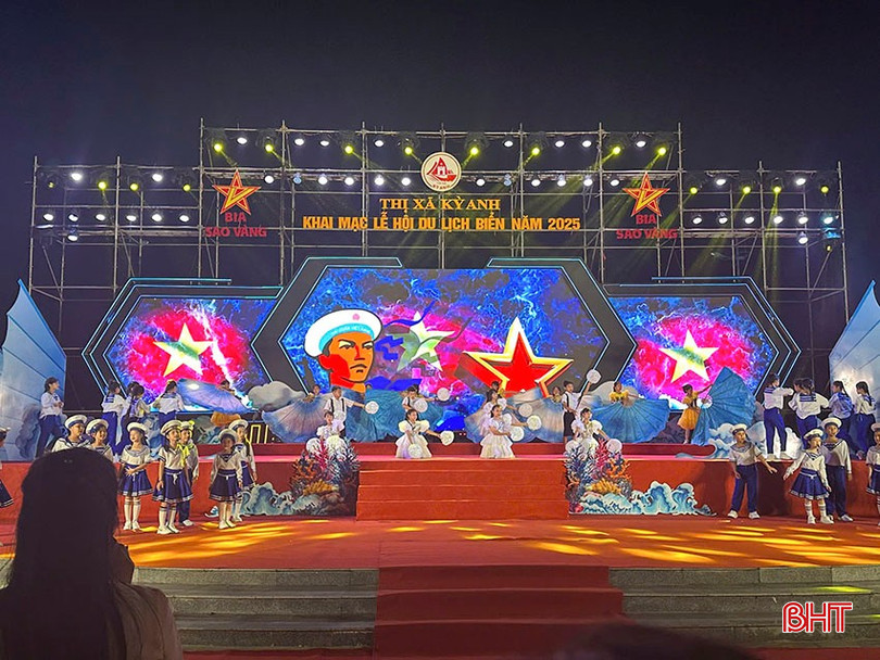 Tối 25/4, TX Kỳ Anh tổ chức tổng duyệt chương trình nghệ thuật tại Lễ khai trương du lịch biển năm 2025.