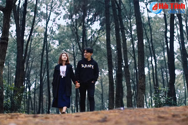 sau lang clip ha tinh vung hoan chau cua doi ban tre nguoi viet song tai nhat