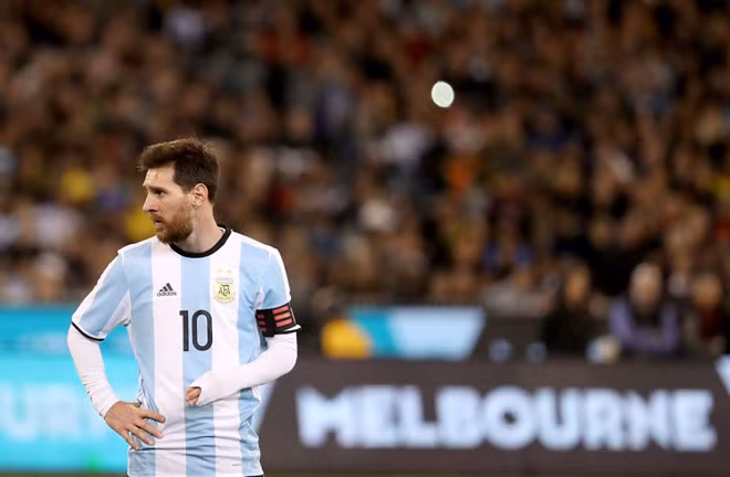 Bản quyền World Cup đắt quá, mua nữa hay thôi?
