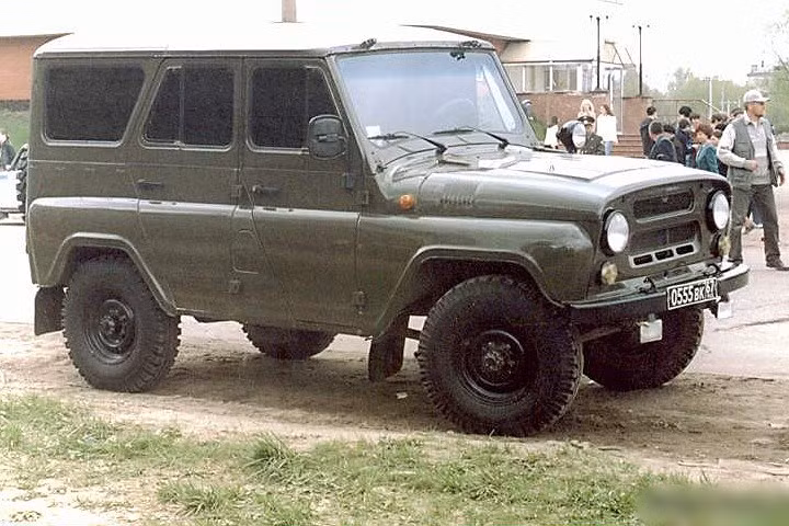 Ngỡ ngàng sức sống của xe quân sự UAZ thần thánh
