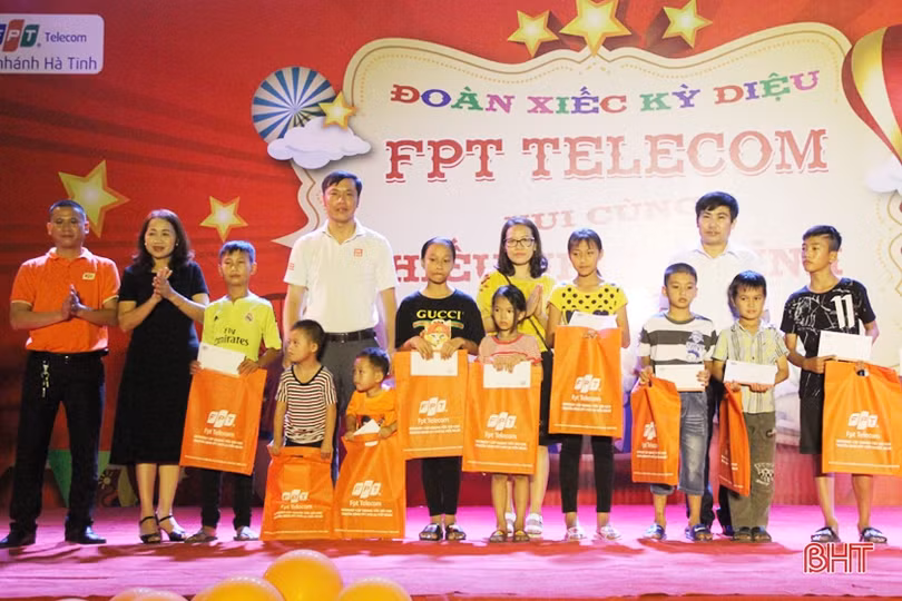 Vui nhộn buổi diễn xiếc miễn phí “Vui cùng thiếu nhi Hà Tĩnh”