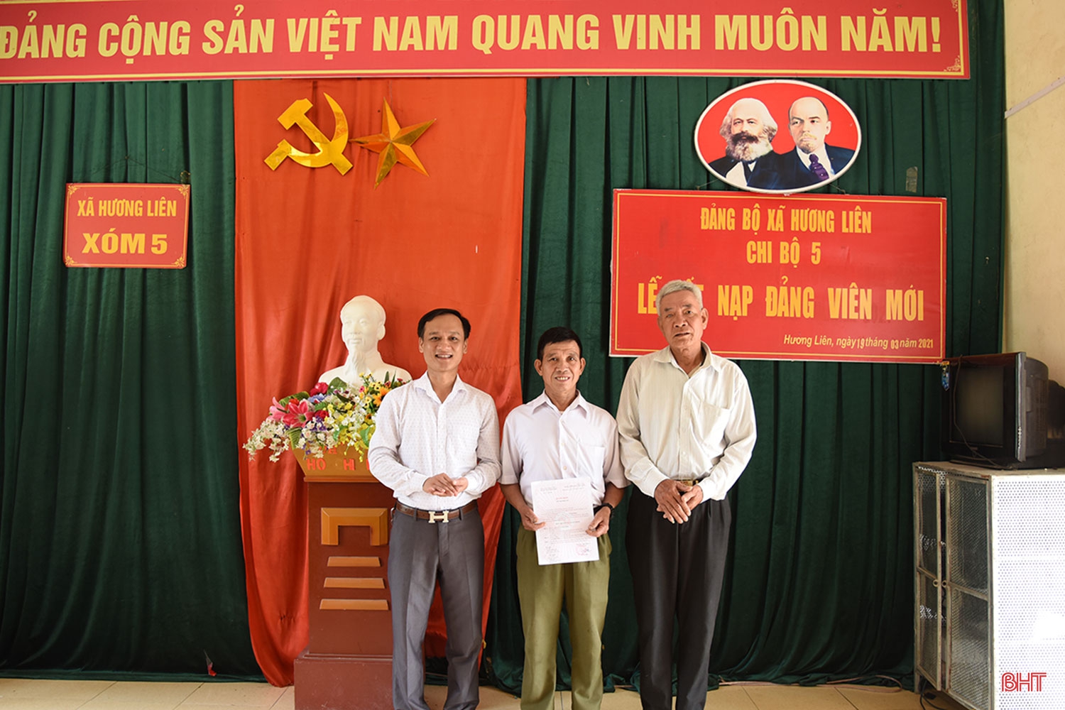 Vào Đảng ở tuổi 62