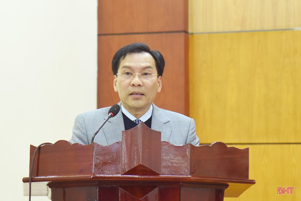 Tập trung thực hiện tốt quy chế dân chủ trong các cơ quan, doanh nghiệp