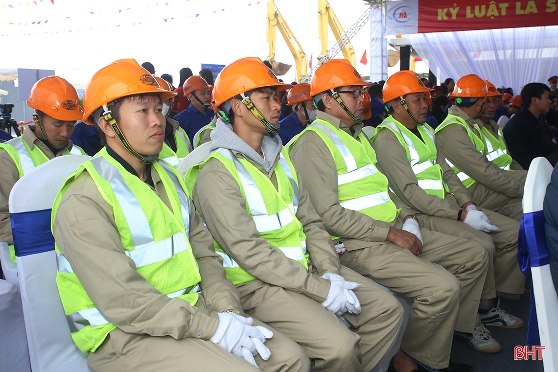 Đồng loạt khởi công 12 dự án thành phần cao tốc Bắc - Nam, Hà Tĩnh tham gia 2 điểm cầu