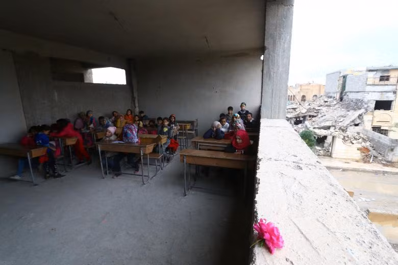Thoát khỏi phiến quân IS, nhiều trường học ở Raqqa vẫn giữa đống đổ nát