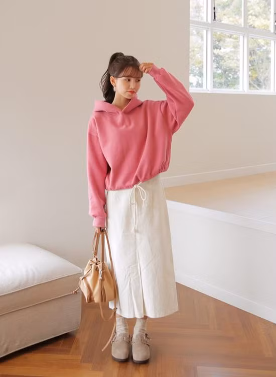 Mặc đẹp đến văn phòng vào những ngày mưa gió