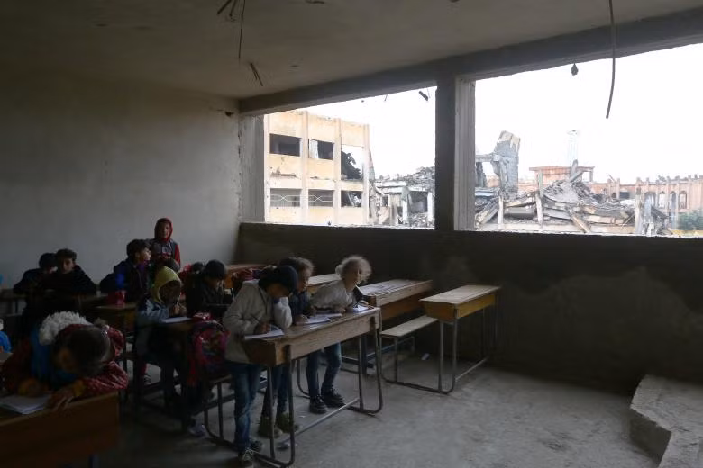 Thoát khỏi phiến quân IS, nhiều trường học ở Raqqa vẫn giữa đống đổ nát