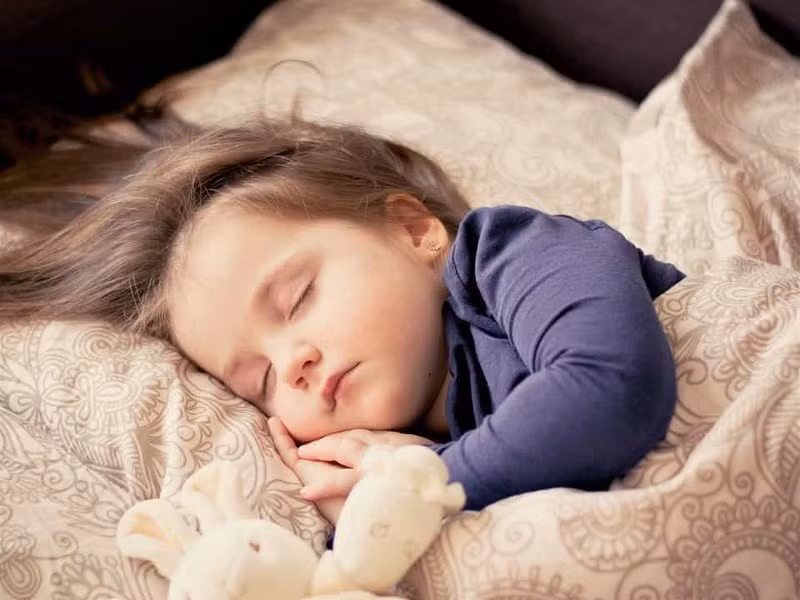 Lợi ích không ai ngờ của việc ngủ không dùng gối