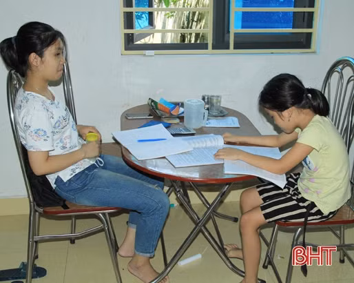 Bố bị ung thư, mẹ không có việc làm ổn định, ước mơ trở thành bác sỹ của nữ sinh Hà Tĩnh khó thành hiện thực