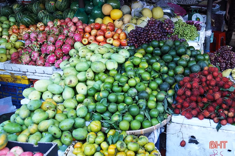 Vì sao sức tiêu thụ các mặt hàng phục vụ ngày Rằm tháng 7 ở Hà Tĩnh giảm mạnh?!
