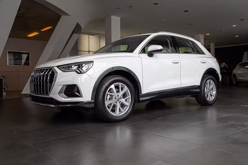 Top 5 mẫu SUV hạng sang tầm giá dưới 2 tỷ đồng tại Việt Nam