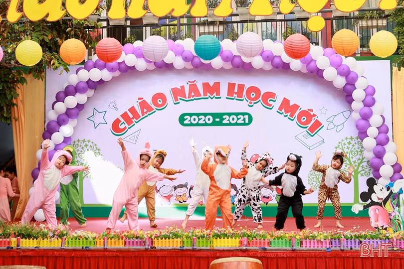 Gần 700 bé mầm non Trí Đức hân hoan chào năm học mới