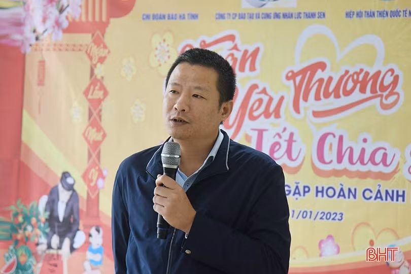 “Xuân yêu thương - Tết chia sẻ” đến với bệnh nhân gặp hoàn cảnh khó khăn ở Hà Tĩnh