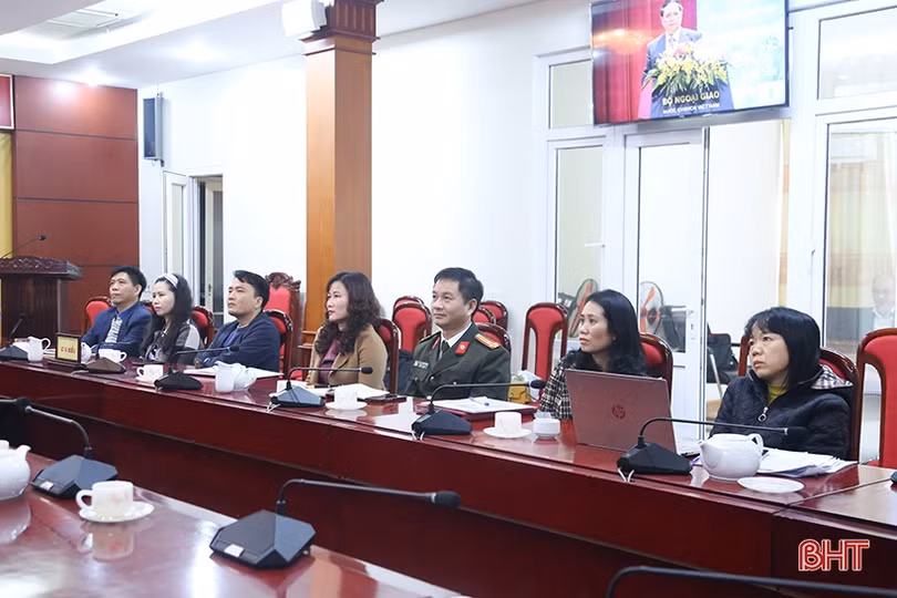Tiếp tục cụ thể hóa đường lối đối ngoại góp phần phát triển kinh tế - xã hội trong thời kỳ mới