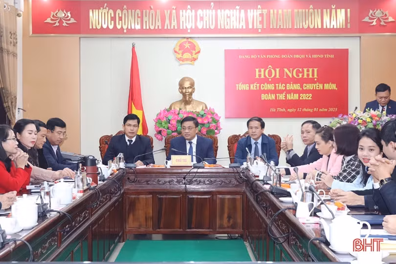 Tiếp tục thực hiện tốt công tác tham mưu cho Đoàn ĐBQH tỉnh và HĐND tỉnh