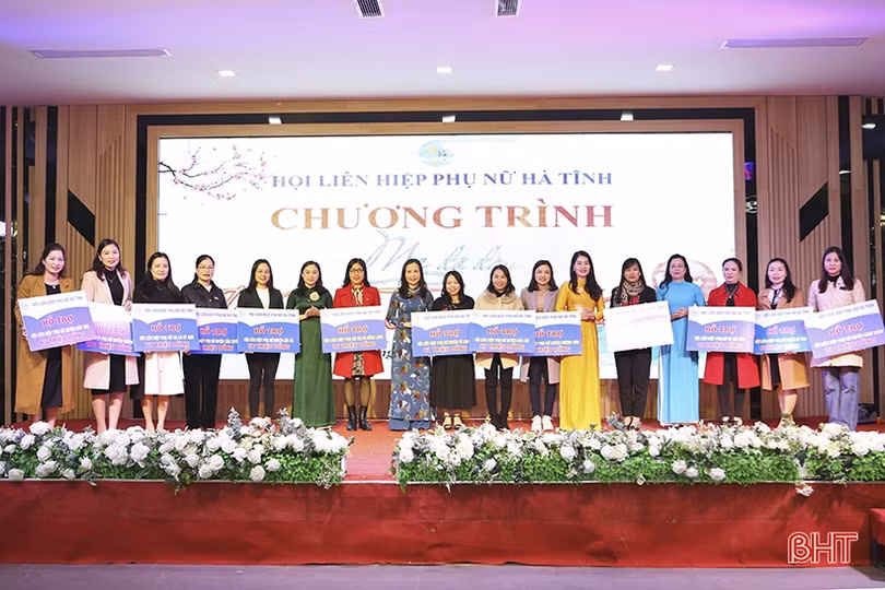 Hà Tĩnh: Vận động gần 2 tỷ đồng đỡ đầu trẻ mồ côi 