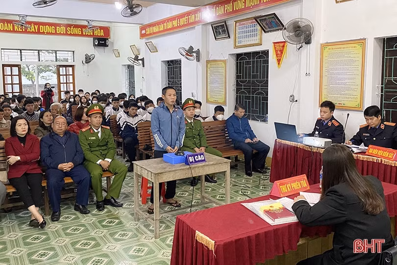 Cao điểm tuyên truyền về mua bán, sử dụng pháo cho người dân