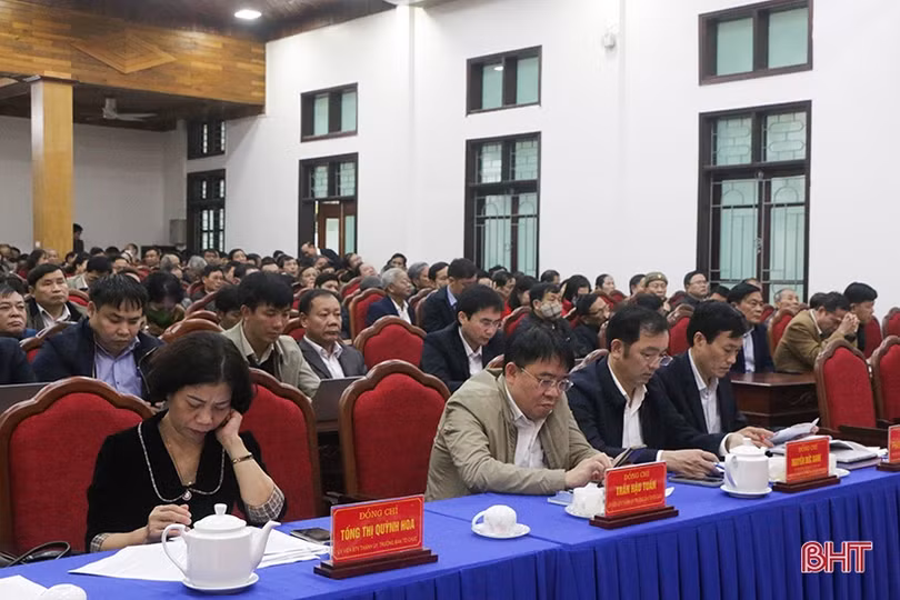 Cán bộ thôn, tổ dân phố là “cánh tay nối dài” của chính quyền TP Hà Tĩnh tại cơ sở
