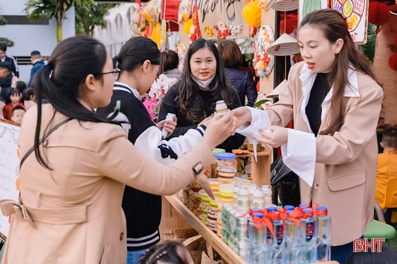 Đặc sắc lễ hội ẩm thực Trường Mầm non Trung Kiên