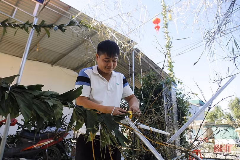 Làm “nêu”... cũng lắm công phu!