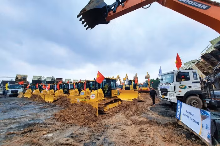 Xuyên tết làm cao tốc Bắc - Nam giai đoạn 2