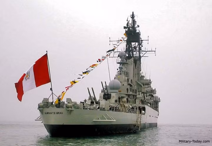 Tuần dương hạm De Zeven Provincien cổ nhất thế giới còn hoạt động