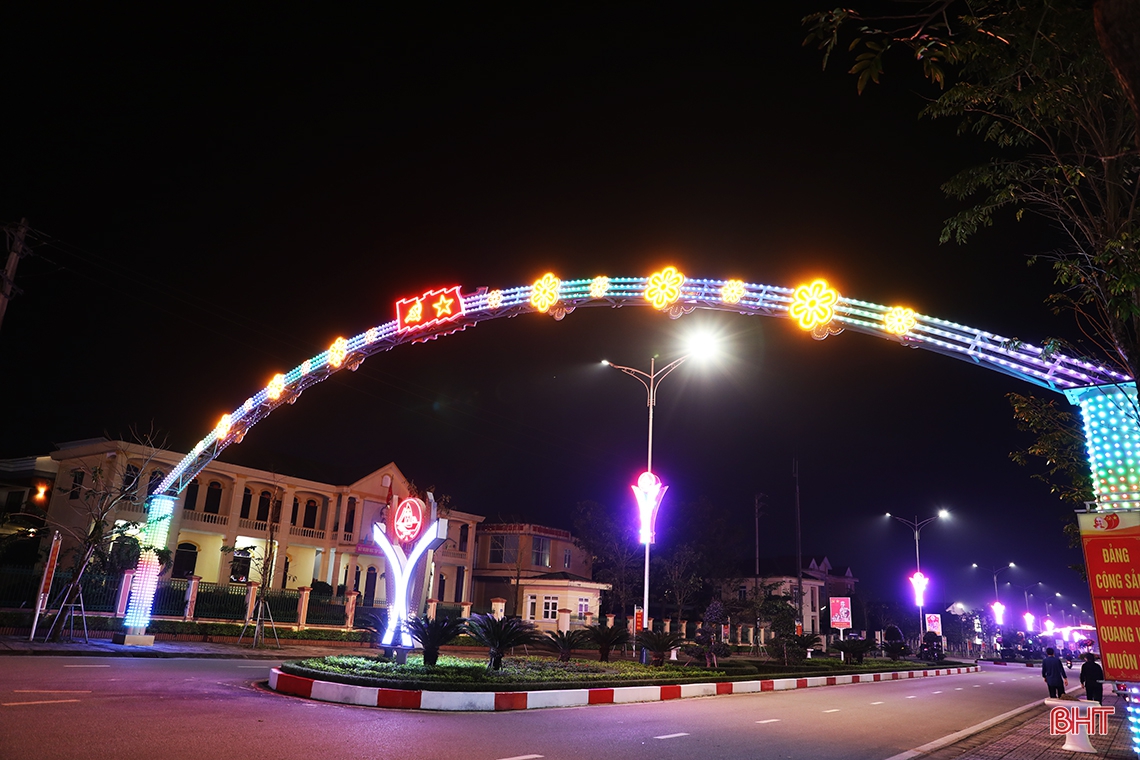 Rực rỡ sắc xuân trên đô thị trẻ phía Nam Hà Tĩnh