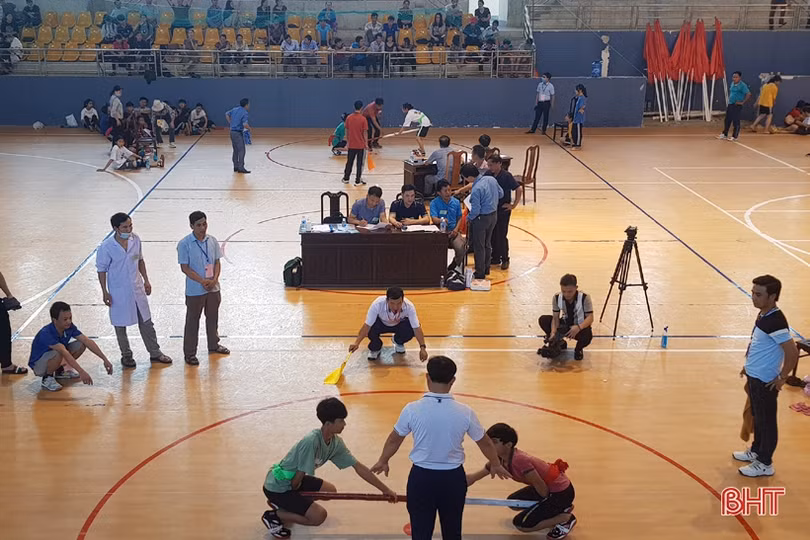 Ngày thi đấu thứ 2 Hội khỏe Phù Đổng Hà Tĩnh: Đẩy gậy, võ thuật hoàn thành các nội dung