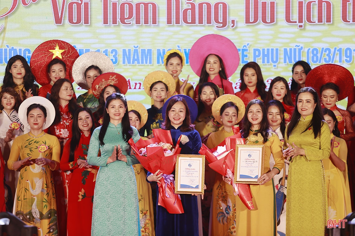 Ấn tượng đêm chung kết cuộc thi “Áo dài với tiềm năng du lịch” ở thị xã Kỳ Anh