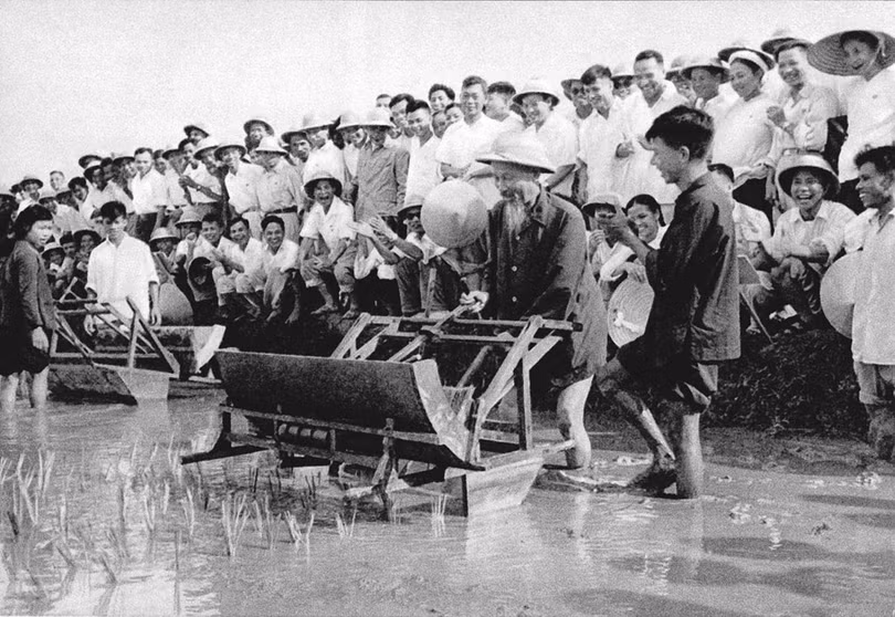 nhung dau an lich su trong cuoc doi su nghiep ho chi minh